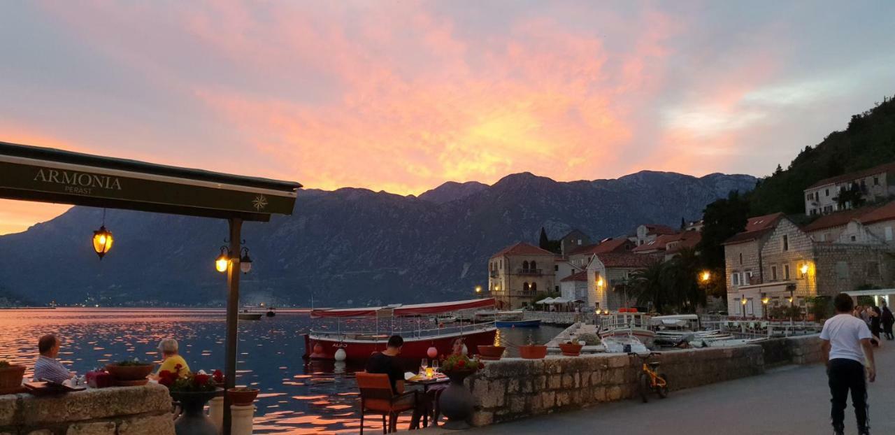 Apartmani Armonia Perast Eksteriør bilde